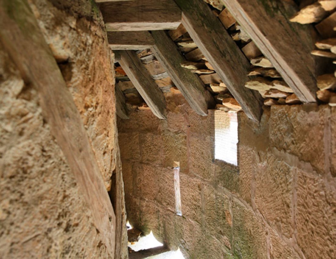 Chateau Fenelon Dordogne Perigord chemin de ronde